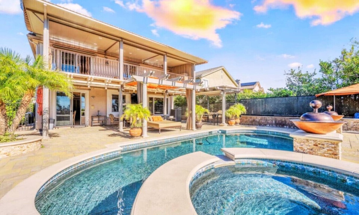 Agua Dulce Villa | ৎ୭The safty paradiseৎ୭H/w Pool Jacuzzi, 4 bedrooms
