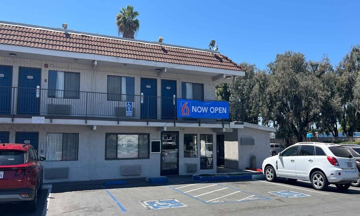 East San Jose Apartment | 1 Queen Bed|NS| Micfridge