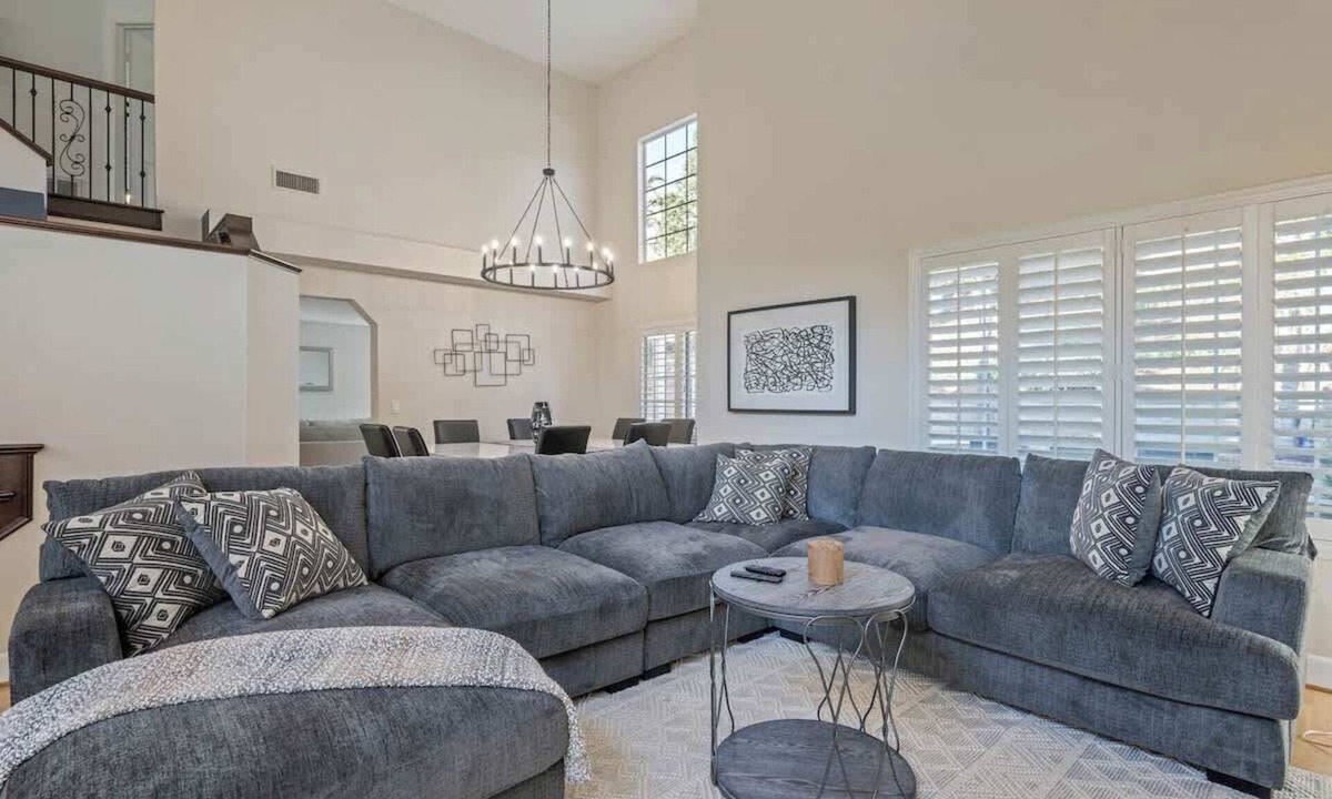 Castaic House | 152-2-Story Pool &Spa Home | ALE/Insurance Ready