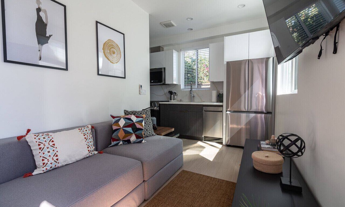 NoHo Arts District Apartment | 1BR Scandinavian-Style Apt Built in 2024 w/PRIVATE OUTDOOR PATIO p81