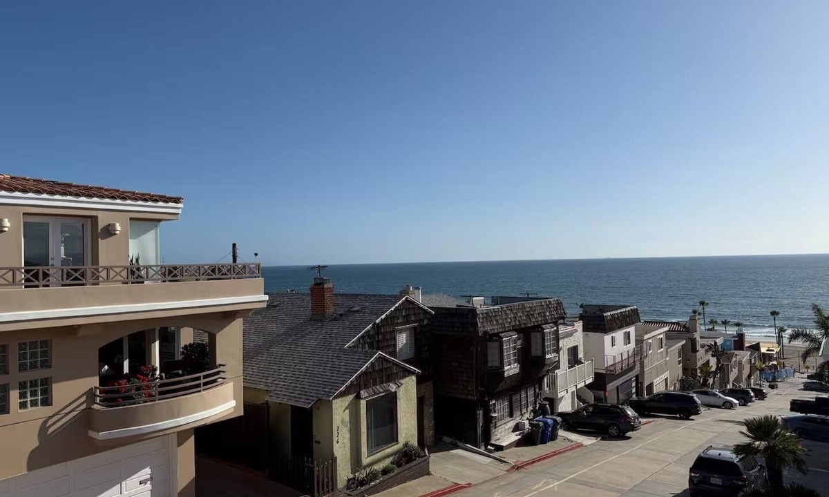 Sand Section Condo | 2-bedroom Ocean View Beach Retreat with AC
