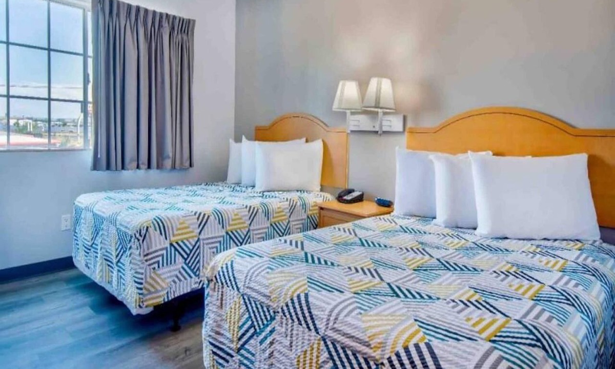 Oildale Apartment | 2 Full Beds | Non-Smoking, Kitchen