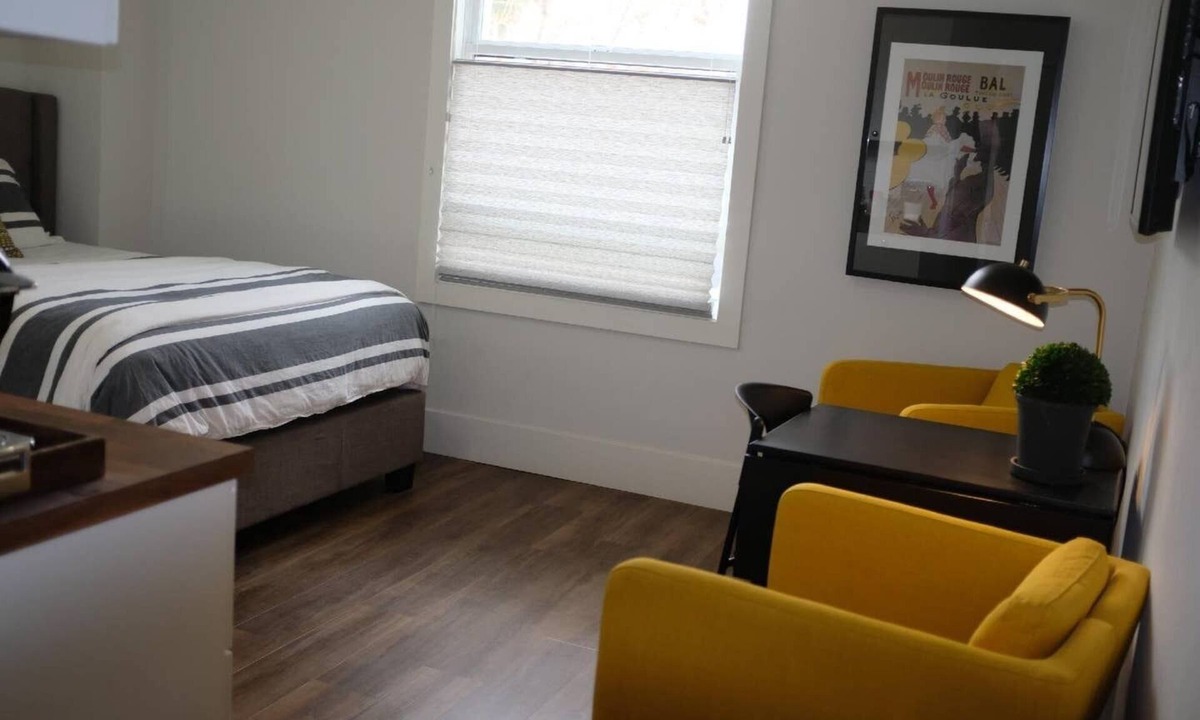 Downtown San Jose Apartment | 209-LG Studio in Center of San Pedro Sq. San Jose!