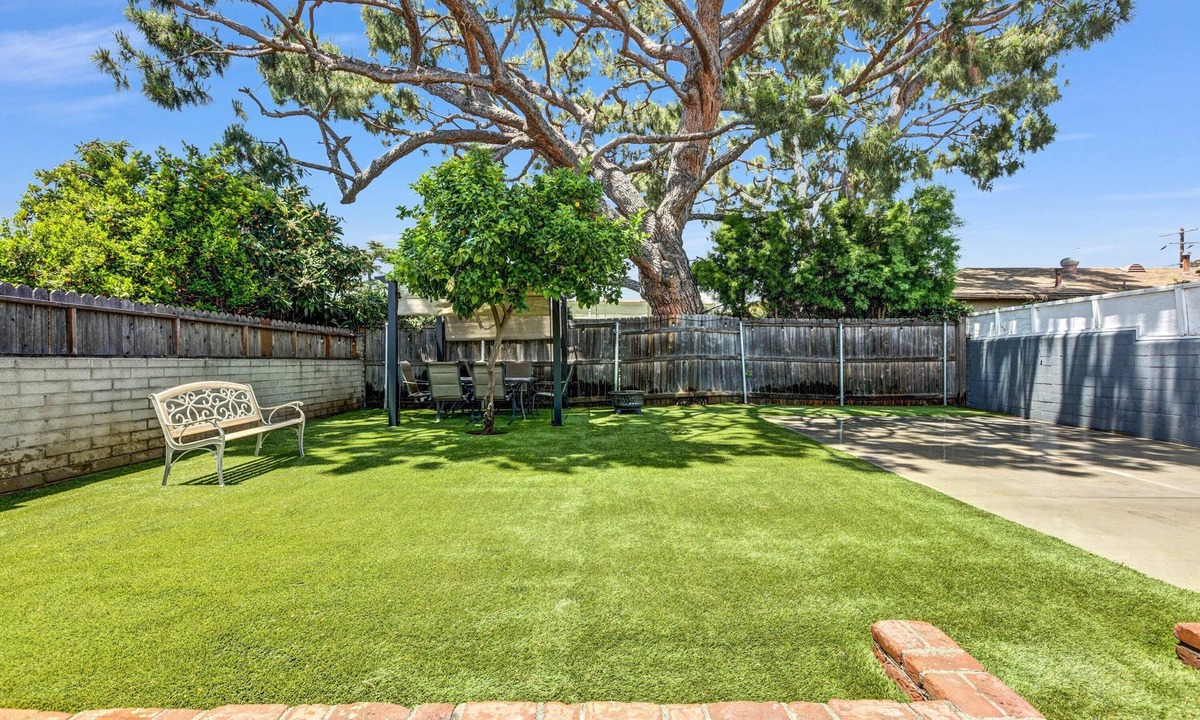 Los Angeles House | 3 bedroom 2 bath Family Home with private backyard in Alhambra