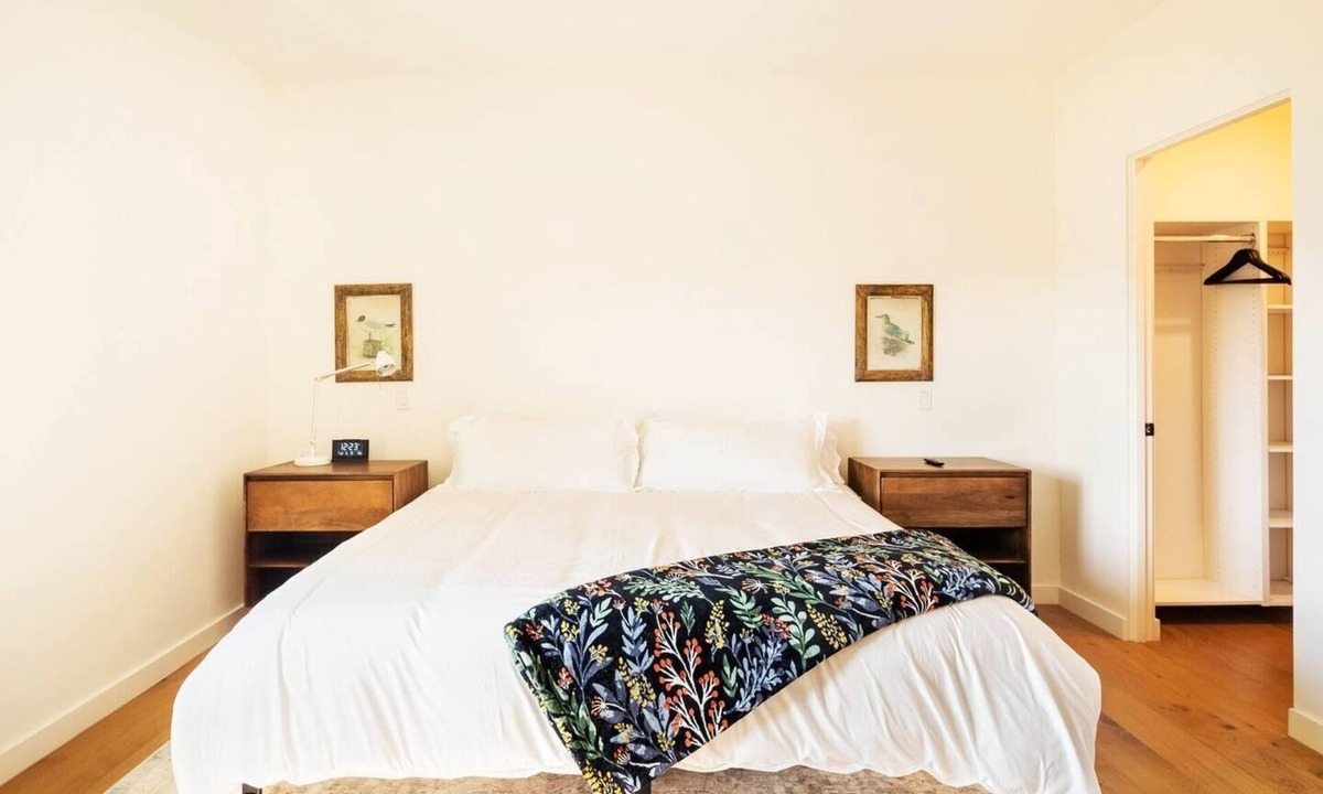 Carpinteria Apartment | 3-bedroom King size new build apartment in charming Carpinteria with WiFi, AC.
