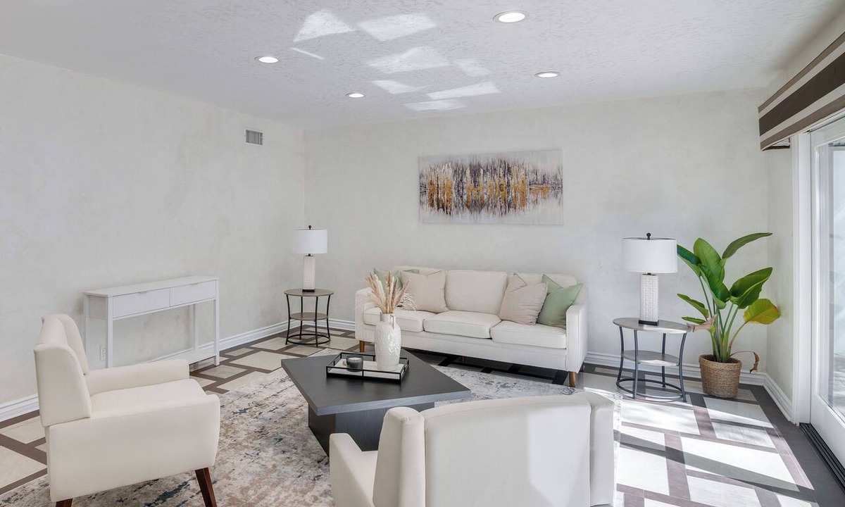 Woodland Hills House | < 3 Mi to Westfield Topanga! Extended Stay in LA