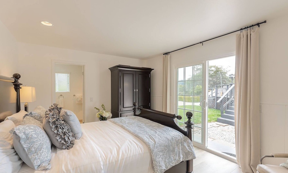 Del Rey Oaks House | 3896 Gather And Rest 3 Bedroom Home by Redawning