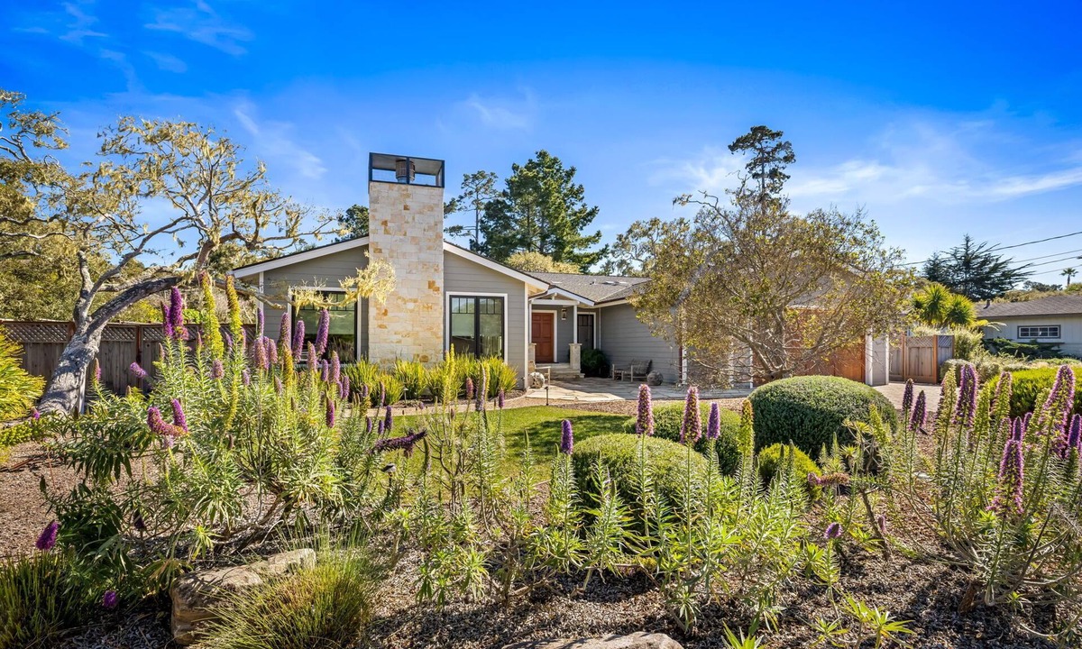Del Monte Forest House | 3952 Pebble Beach® Piper's Calling~ Near the Beach