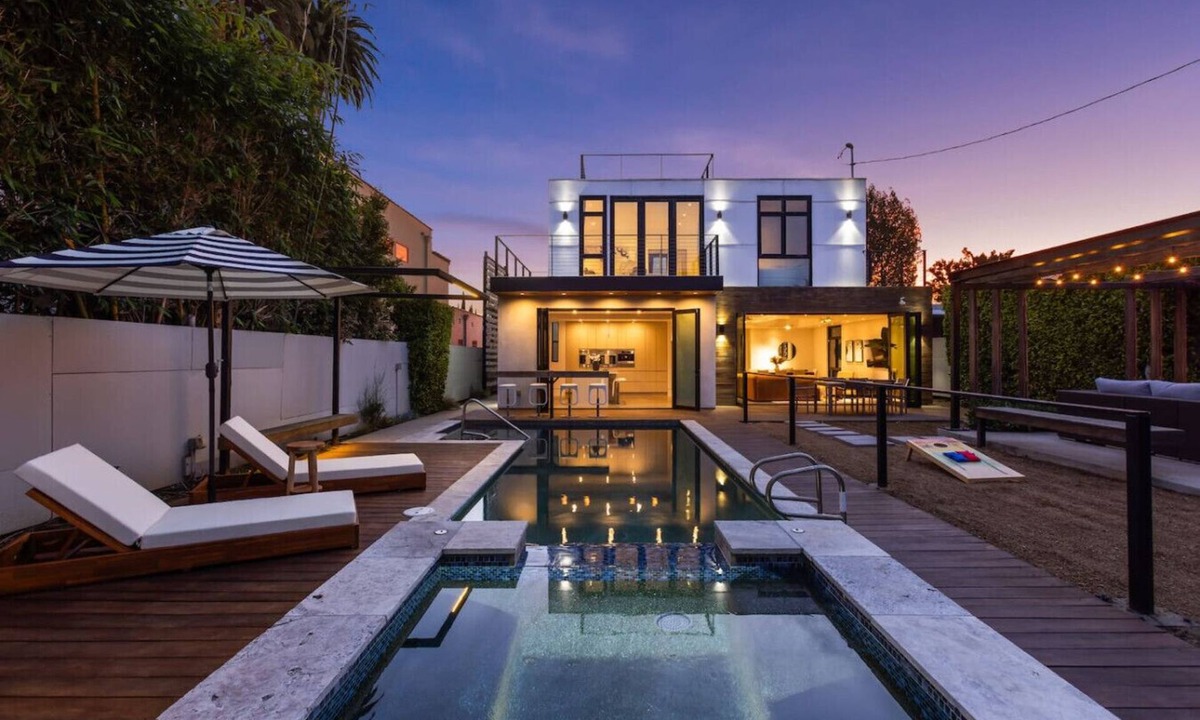 West Los Angeles House | 4BR Modern Oasis w/Heated Pool - Near SoFi, Metro
