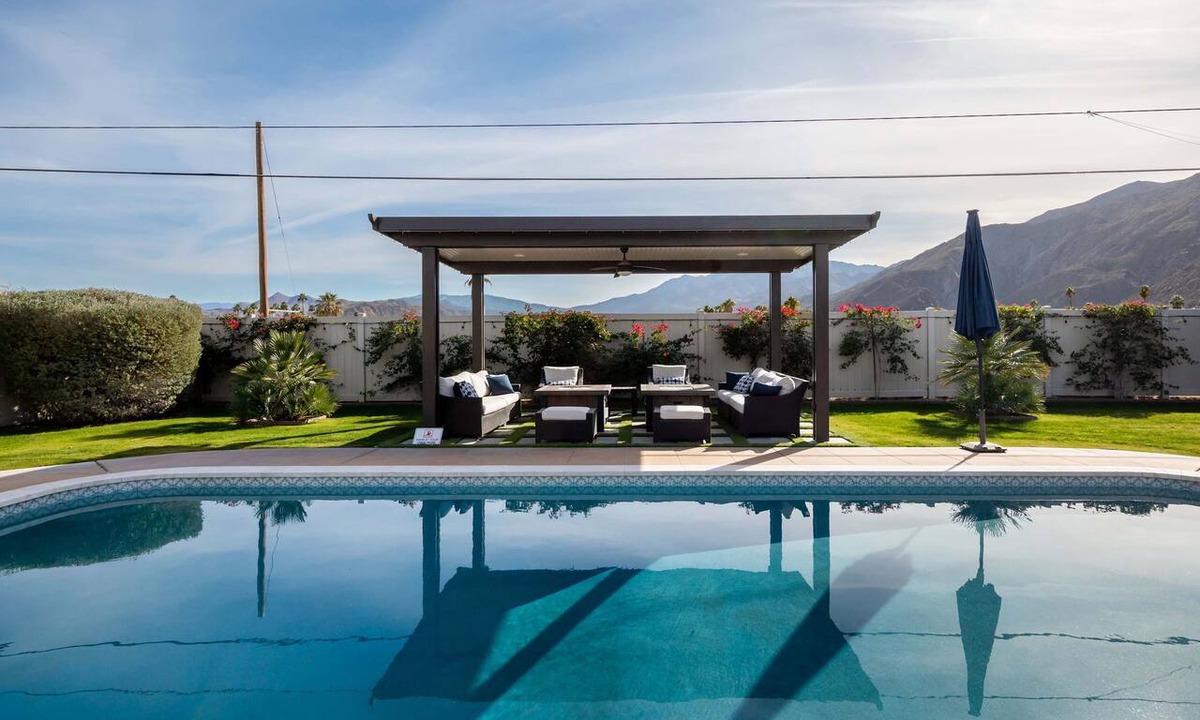 The Movie Colony House | 4BR Palm Springs Pool Villa w Casita & Spa