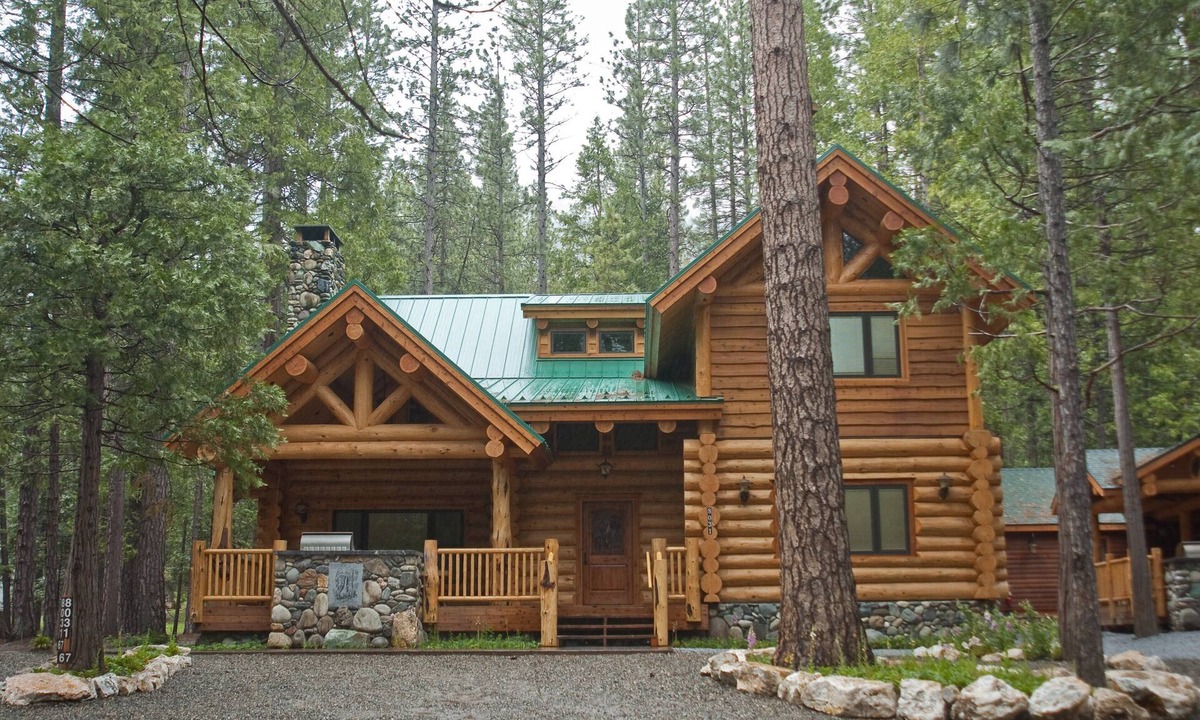 North Wawona Cabin | (67) El Capitan (3 Bedrooms Only) at The Redwoods In Yosemite