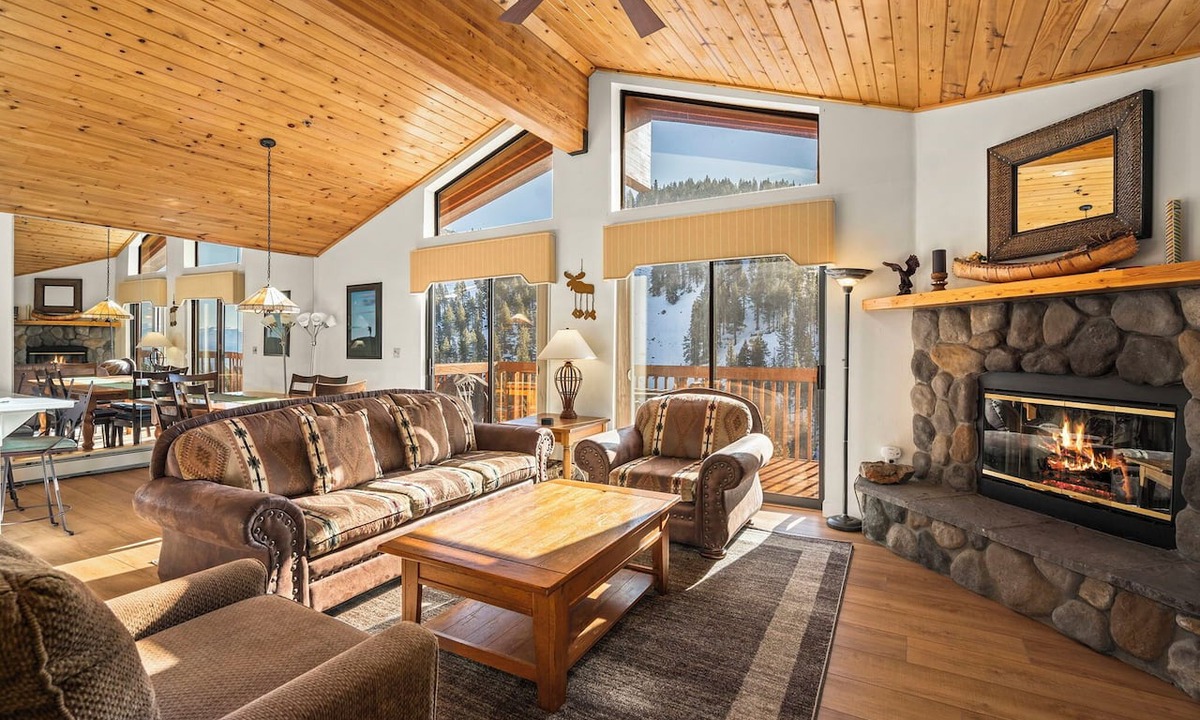 Incline Village Condo | 93 Bitterbrush | 4BR/3.5BA Incline Village | Lake Views