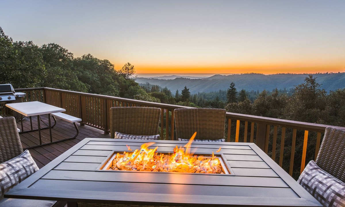 Forest Meadows House | Alta Vista - Luxury Murphys Home
