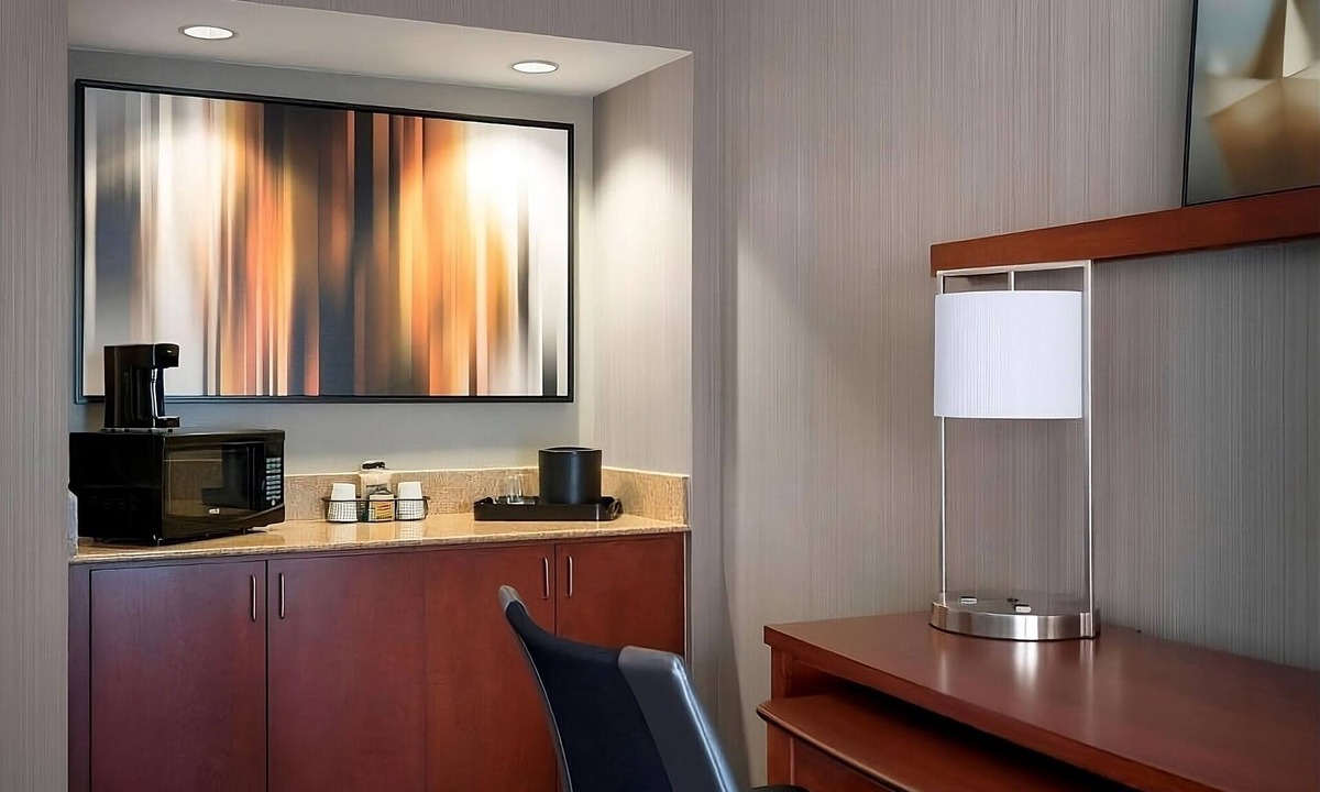 Torrance Hotel | Always a Great Idea To Unwind! Pets Allowed, Free Public Parking