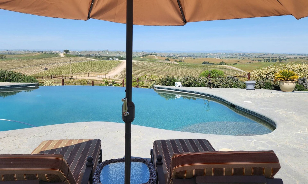 Templeton House | Amazing Views in the heart of wine country! Just minutes to Paso Robles.