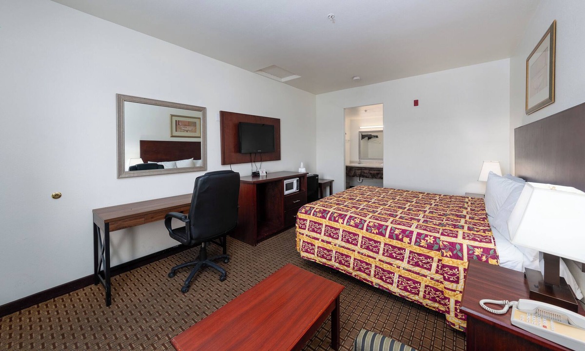 Ridgecrest Hotel | America Inn & Suites