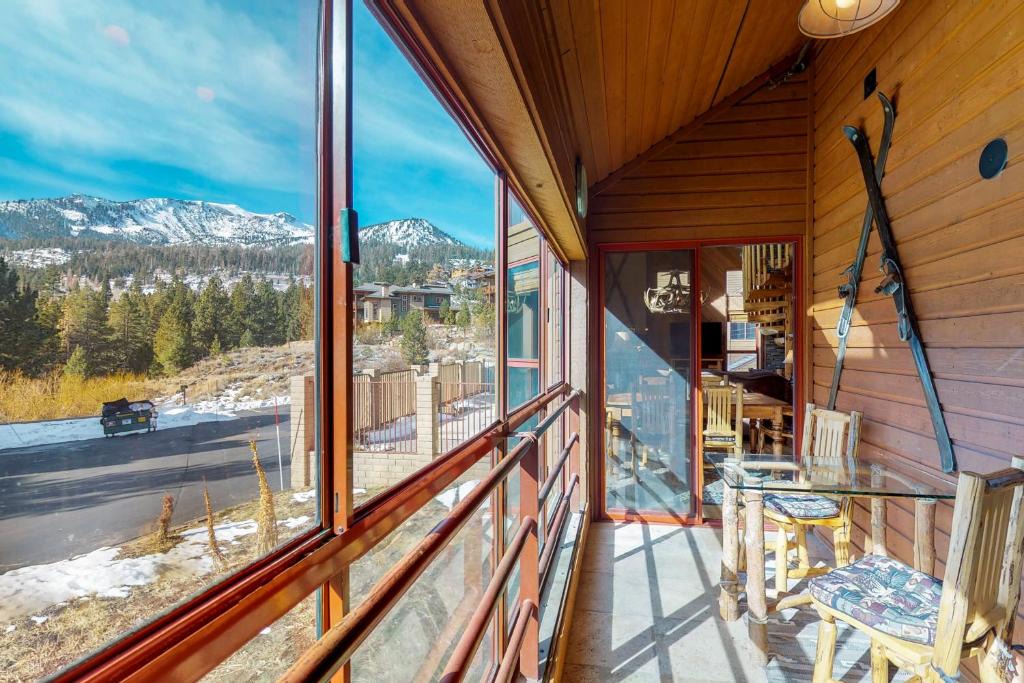 Mammoth Lakes Hotel | Apartment Aspen Creek 2