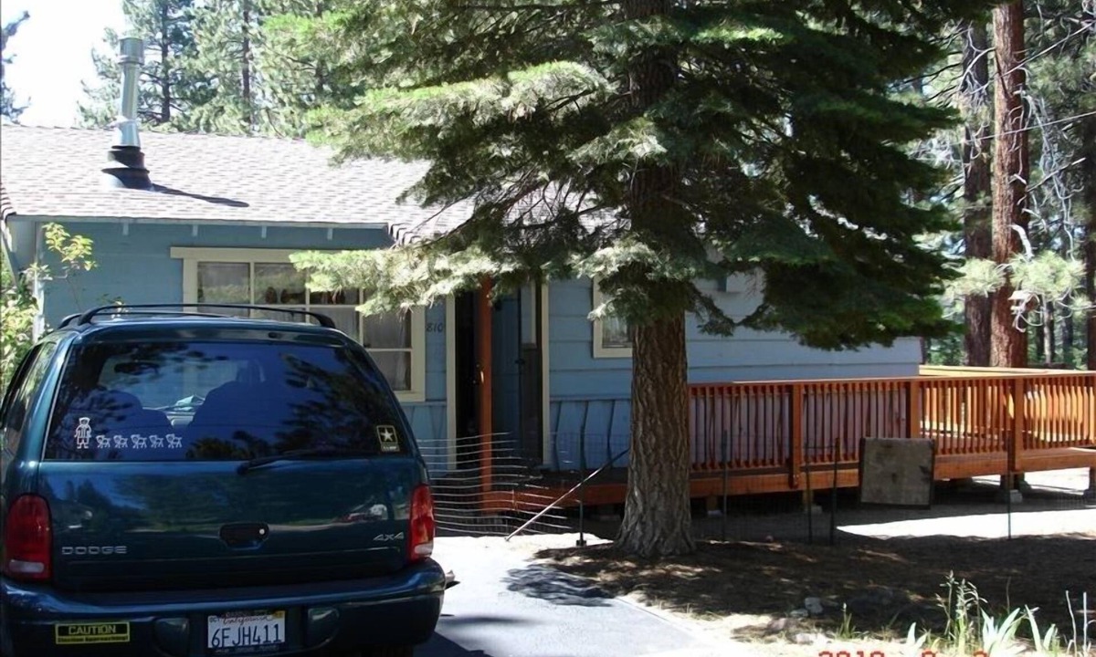 Al Tahoe Cabin | Available for Rentals of 30 days or more, due to City Ordinance Measure T