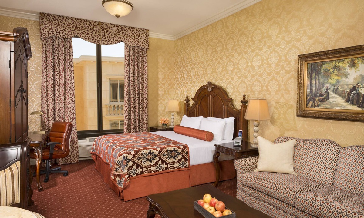 Hawthorne Hotel | Ayres Hotel Manhattan Beach LAX