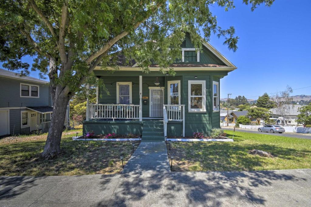Vallejo House | Bay Area Home Near Wineries and 3mi to 6 Flags!