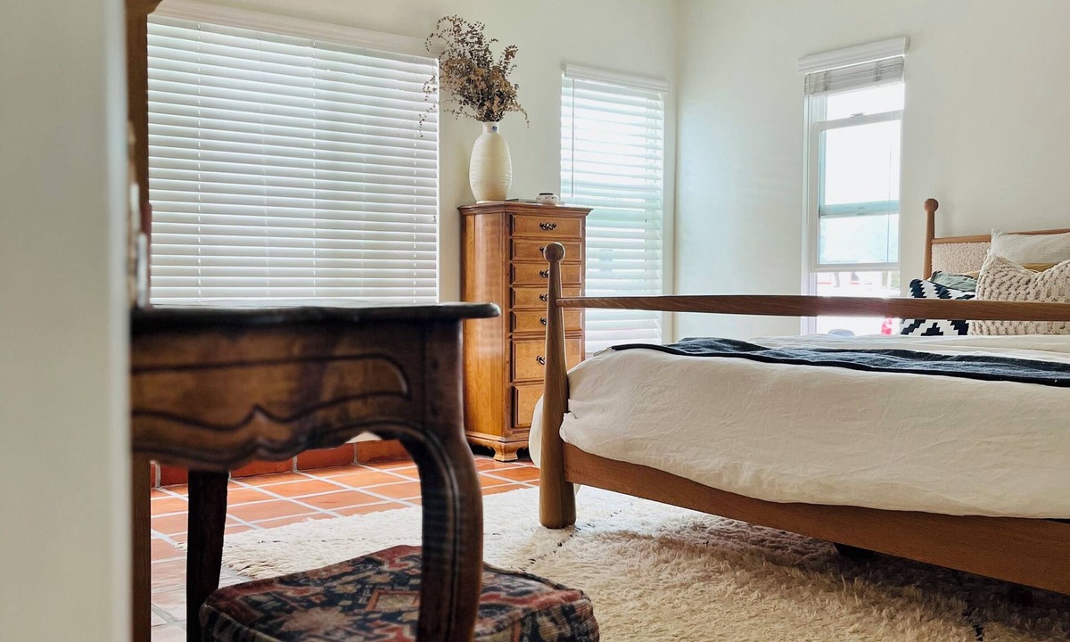 Northwest San Pedro House | Beachside 2-Bedroom Haven in vibrant Los Angeles