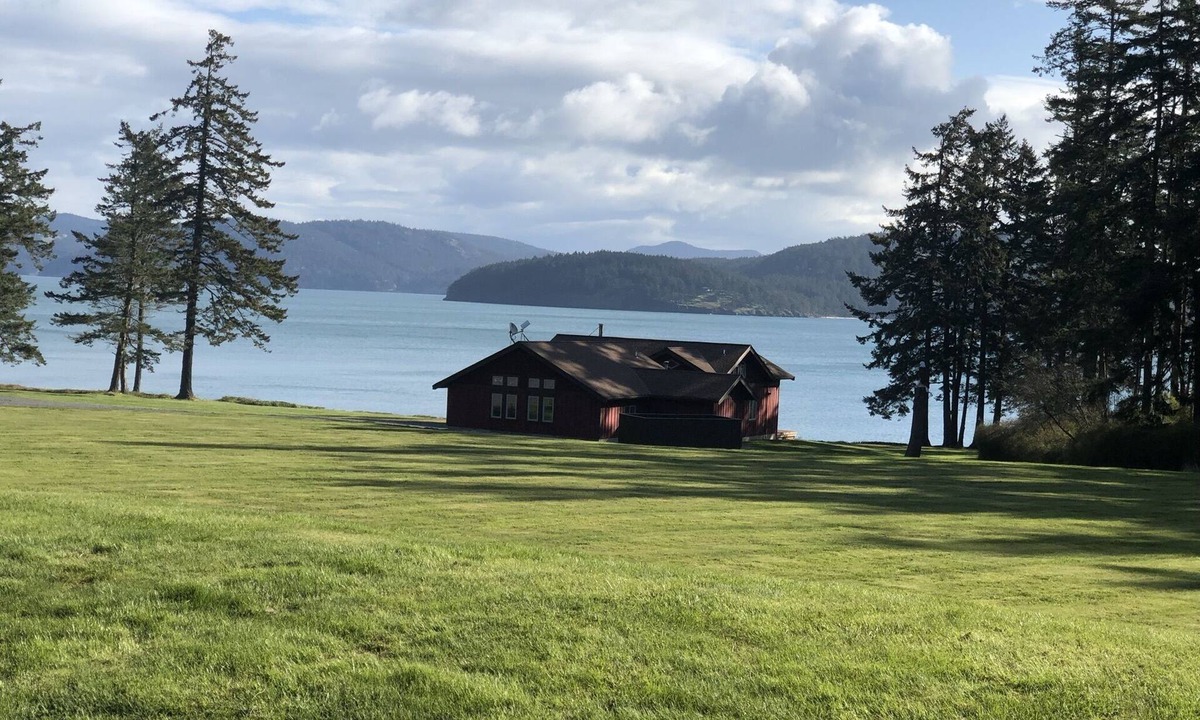 Lopez Island House | Beautiful farmhouse overlooking water with beach access on a private estate