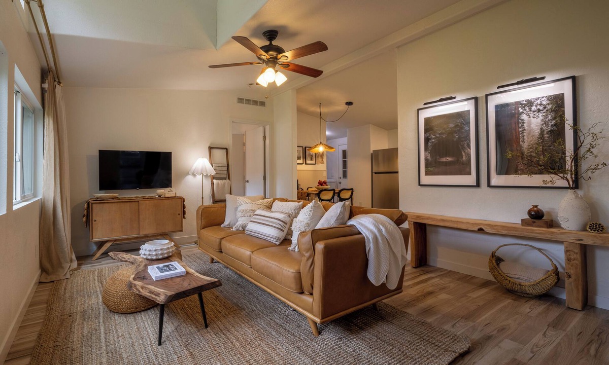 Kaweah House | Beautiful Home Near Dining, 8 Miles to Sequoia National Park