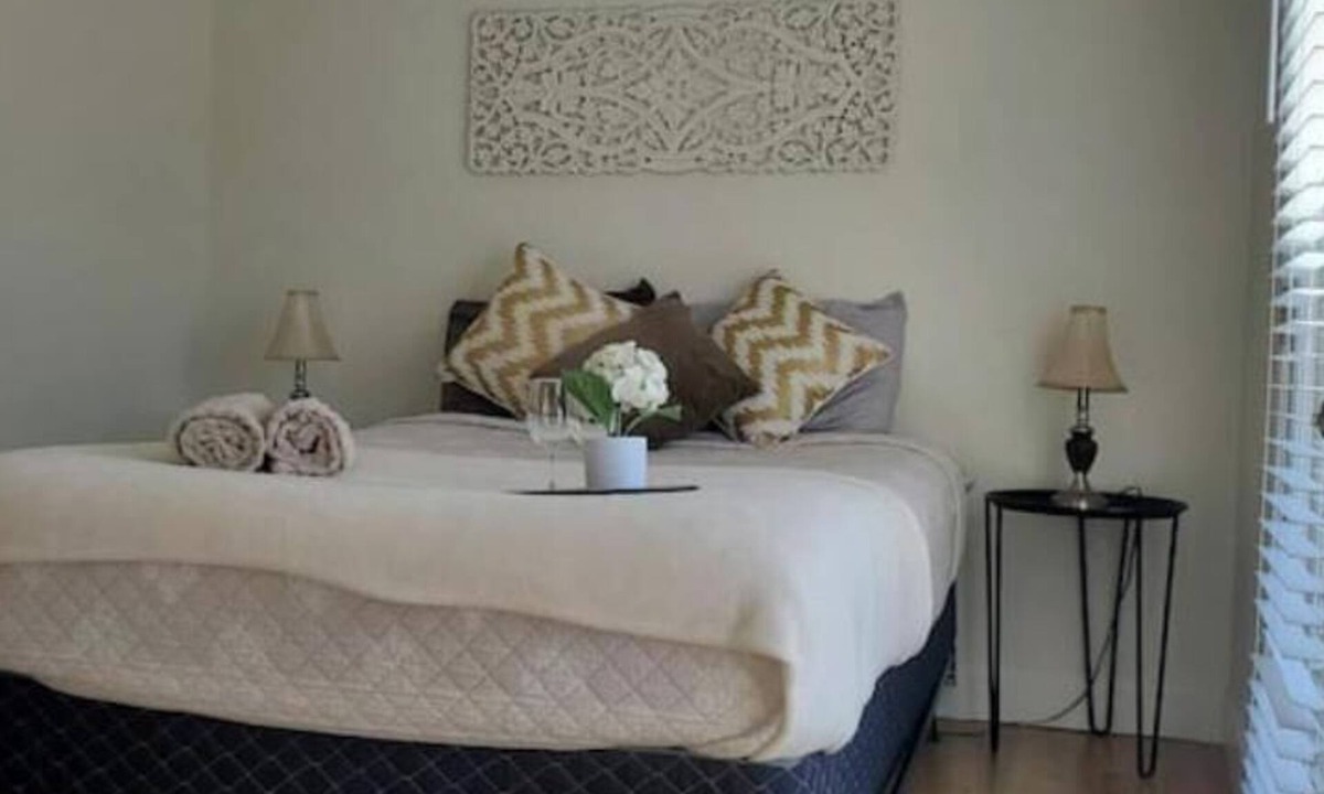 Riverside House | Beautiful Raintree 3 Beds, 2 Baths Home in Riverside, CA.