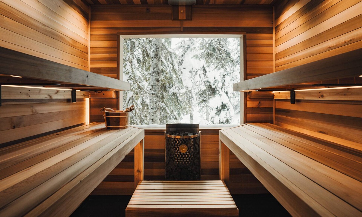 Snoqualmie Pass House | Cedar Chalet: Ski-In/Ski-Out Suite with European Sauna, Firepit & King Bed.