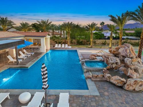 Bermuda Dunes Villa | Chateau Giraffe, a Unique Luxurious Estate