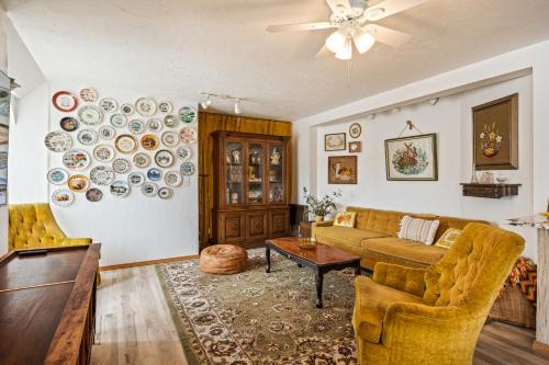 Cashmere Apartment | Chickadee Suite