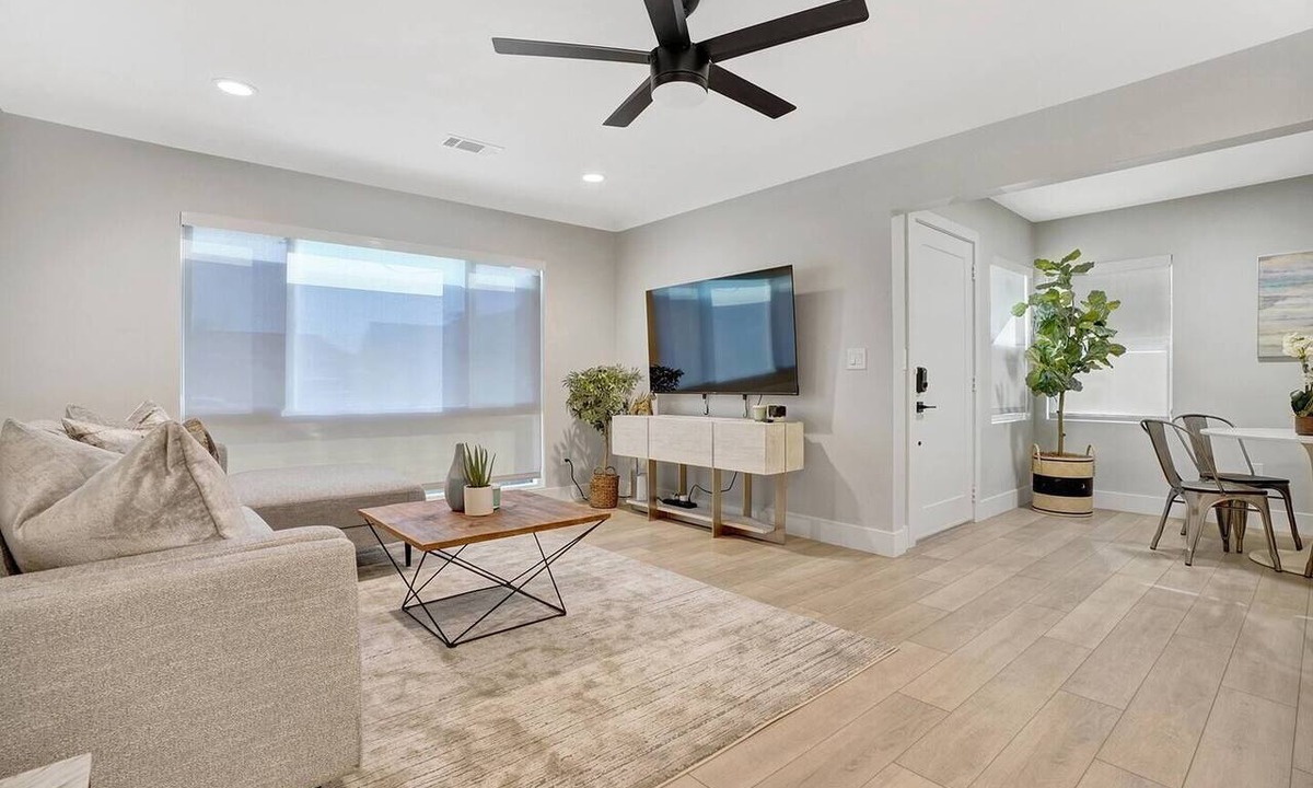 Fullerton House | Clean 2BR/2BA Family Home · Near Disneyland