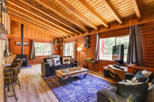 Phoenix Lake-Cedar Ridge House | Community Lake Access: Peaceful Cabin in Sonora!