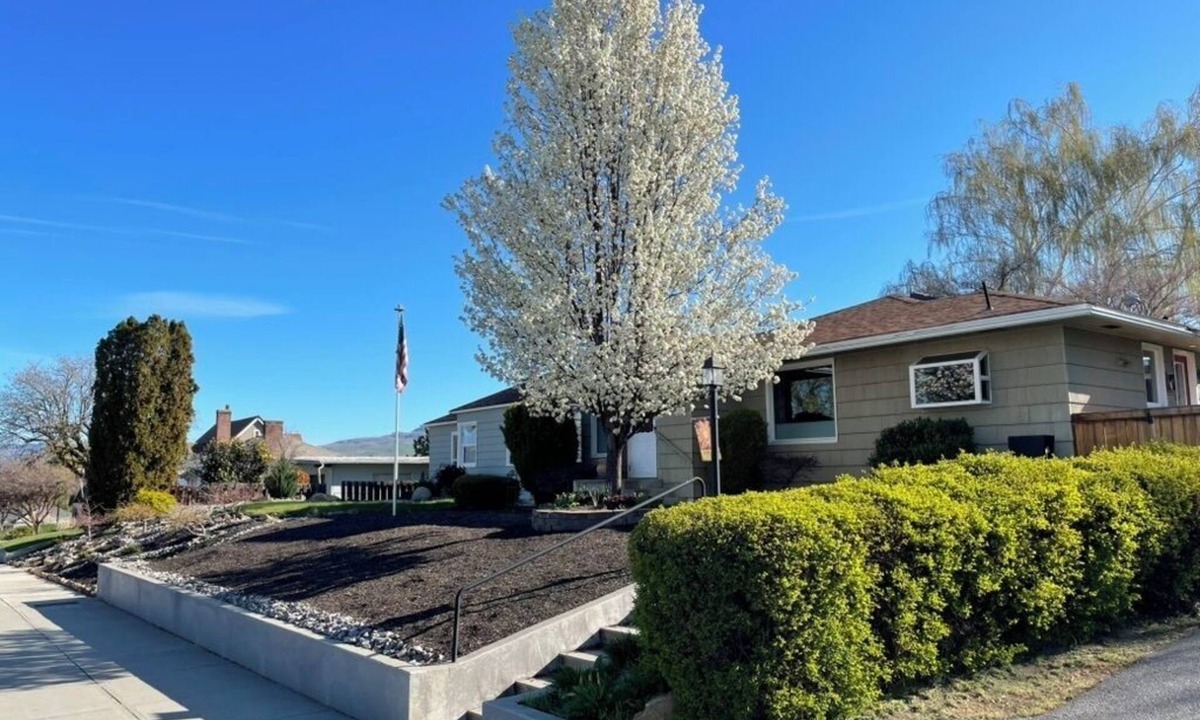 Wenatchee House | Cozy 2-bedroom Wenatchee view house close to town