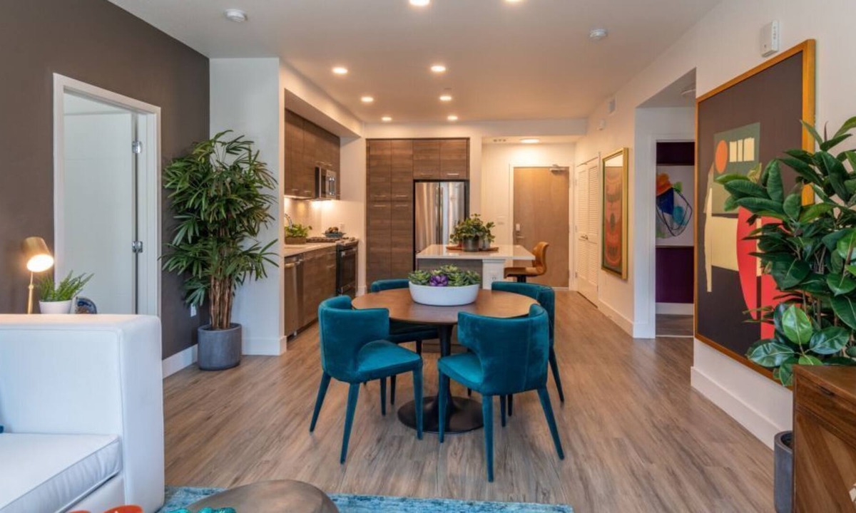 Sunnyvale Condo | Cozy 2BR Condo w Pool at Savoy: Escape to Serenity
