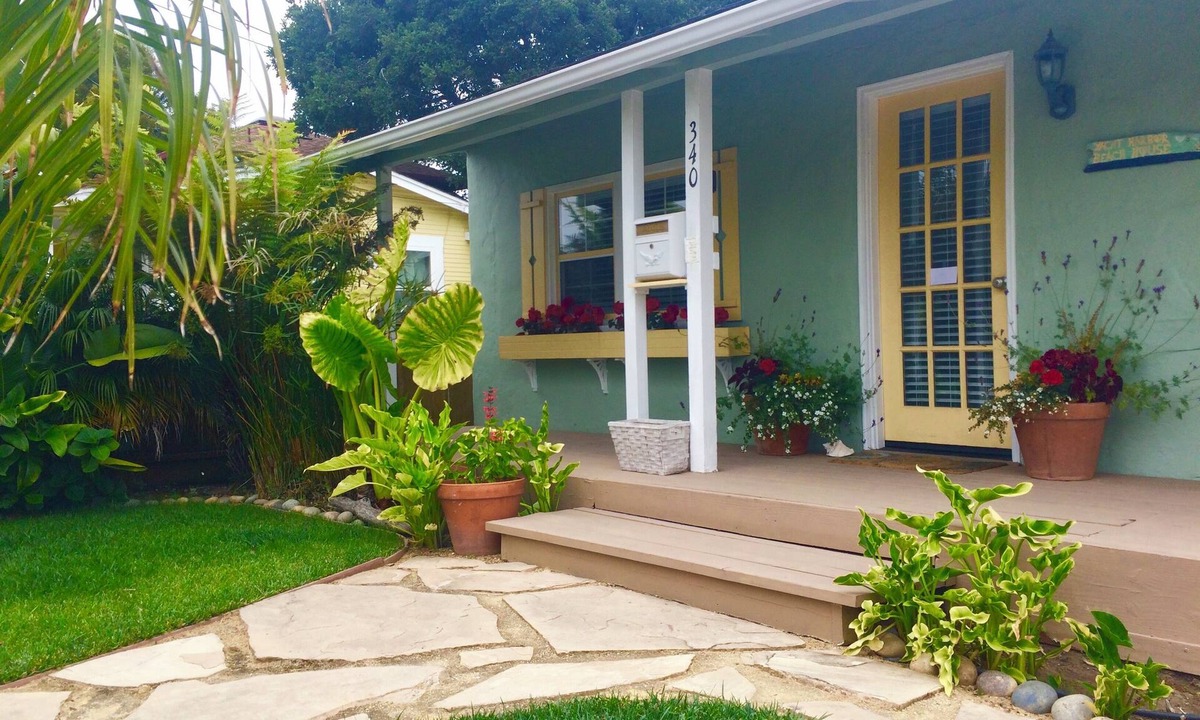 Eastside Santa Cruz House | COZY BEACH HOUSE plus GUEST HOUSE each unit 2 adults PET FRIENDLY