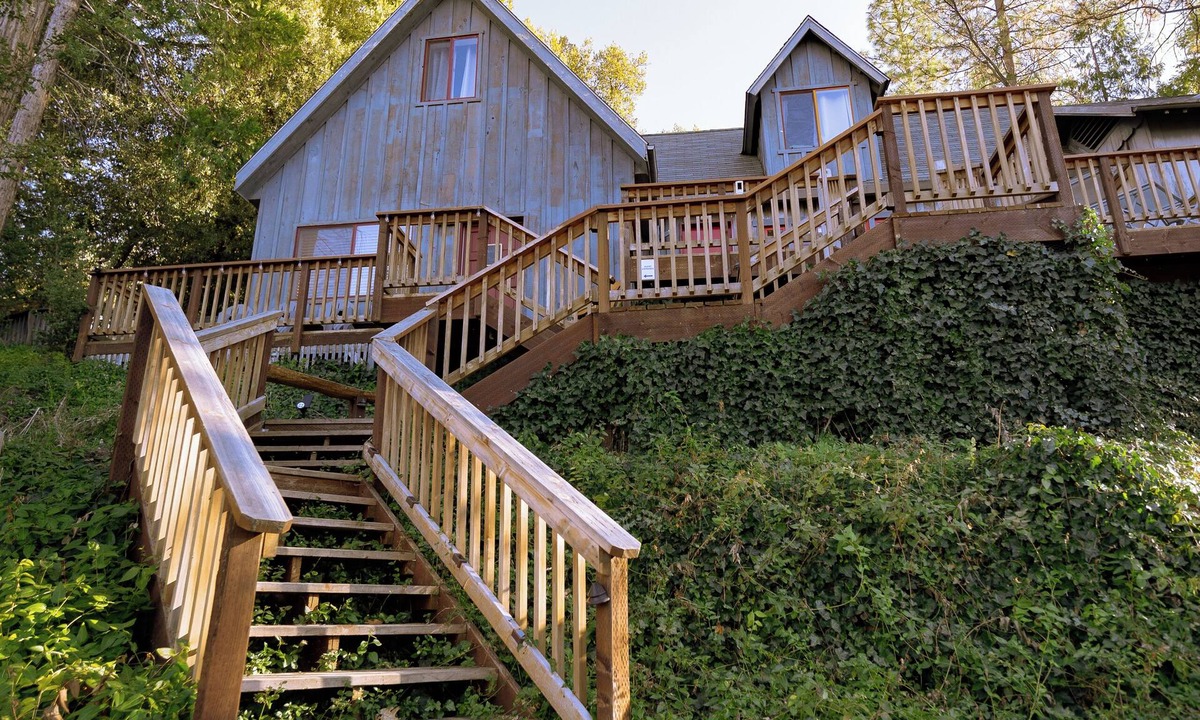 Oakhurst Apartment | Cozy Cabin Near Yosemite & Corlieu Falls