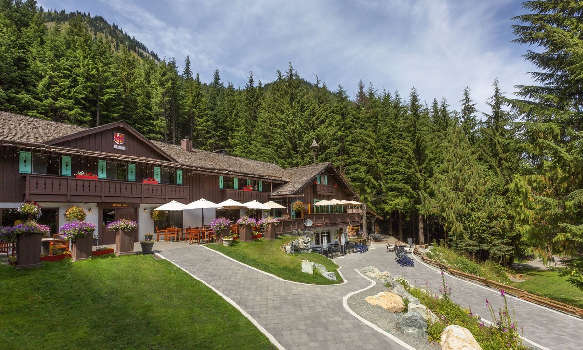 Enumclaw Hotel | Crystal Mountain Hotels