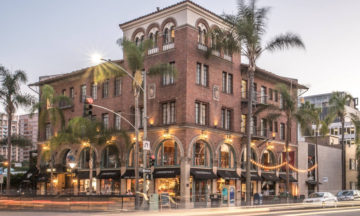 East Village Apartment | Deluxe 1 Bedroom Suite, Charming Historical Boutique Hotel next to Convention