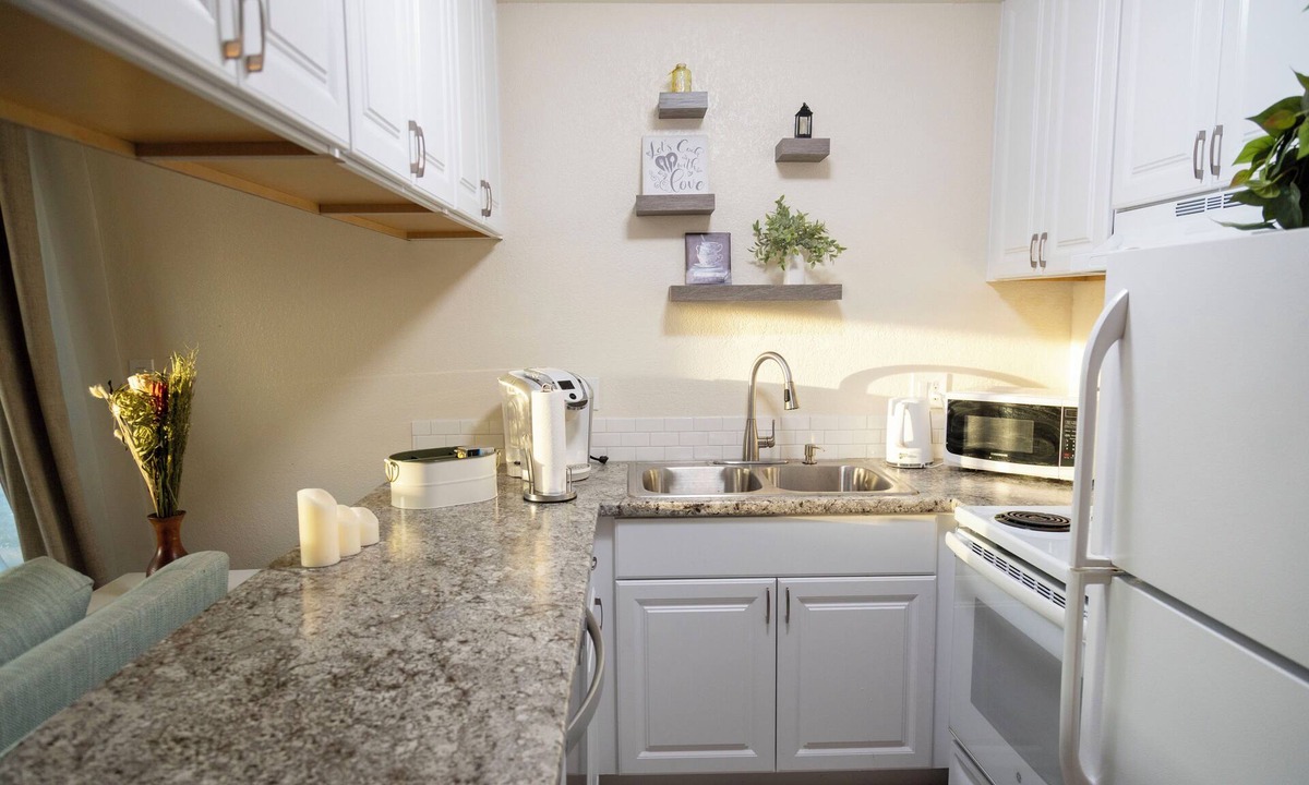 Cascade Apartment | Discount Near I5, Airport