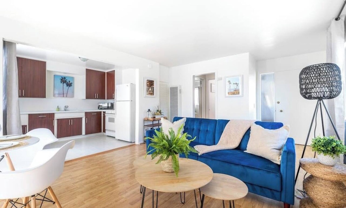 San Clemente House | Dog-friendly condo with an ocean view, balcony & pool - beach across the street