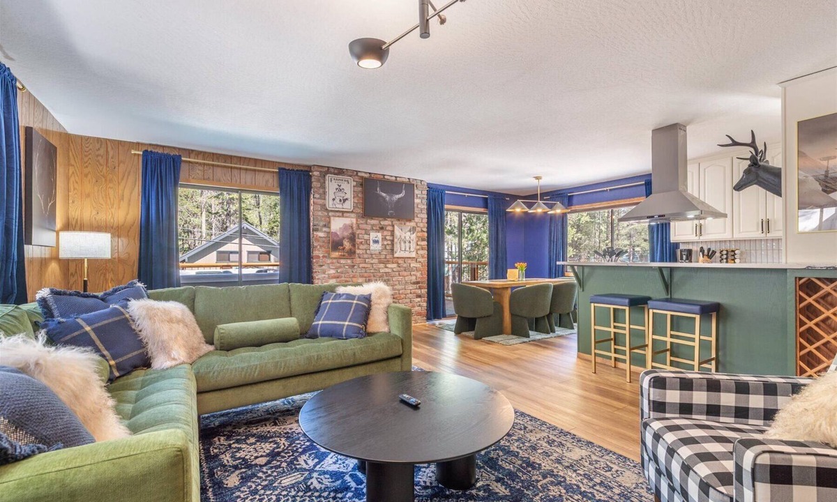 Ponderosa Palisades House | Donner Lake Outpost: Hot Tub, Game Room, Walk to Beach