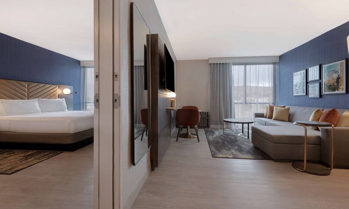 Palmdale Hotel | DoubleTree by Hilton Palmdale, CA