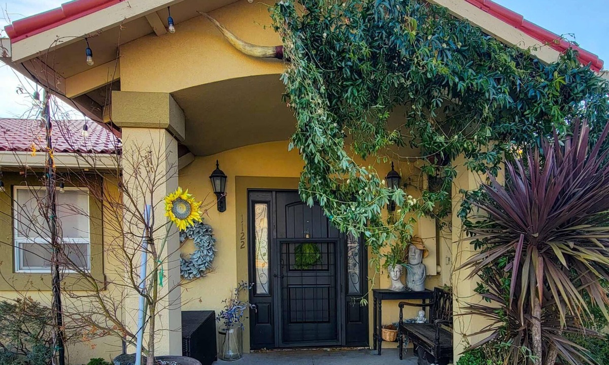 Talent Apartment | Dream House - three bedroom, three in a half baths on Paschal Vineyard