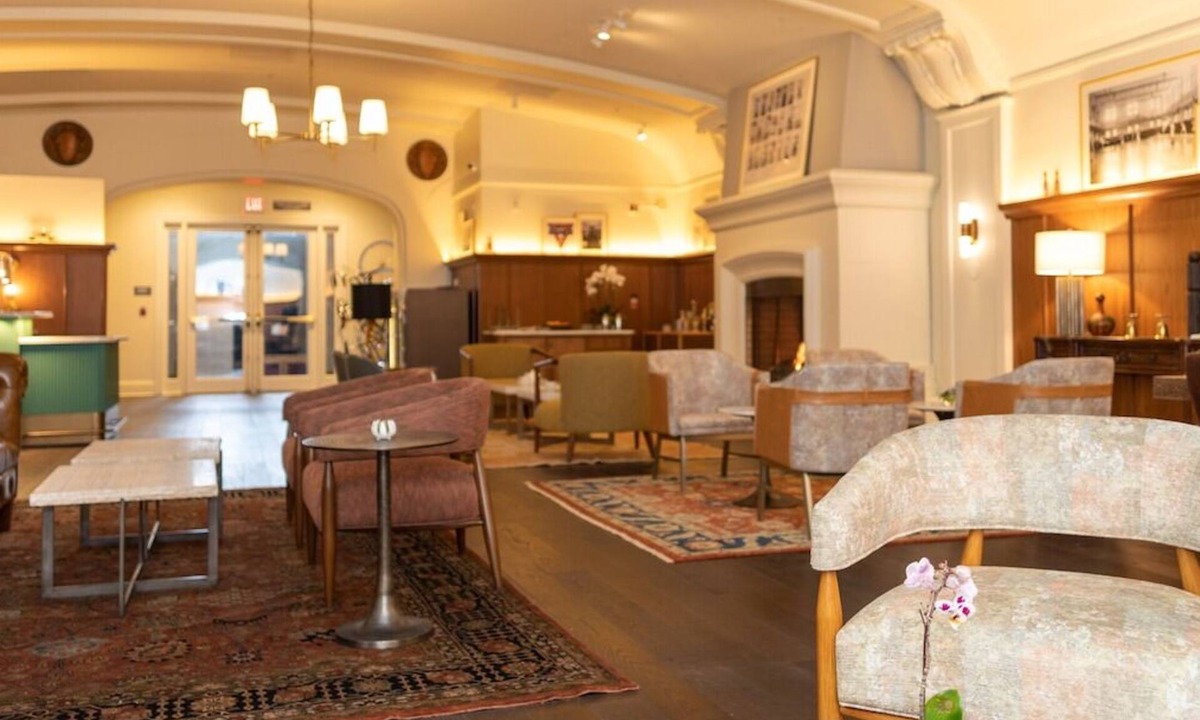 South Beach House | Enjoy a Hassle-Free and Suiting Stay! Bay View, Onsite Parking, Pet-friendly