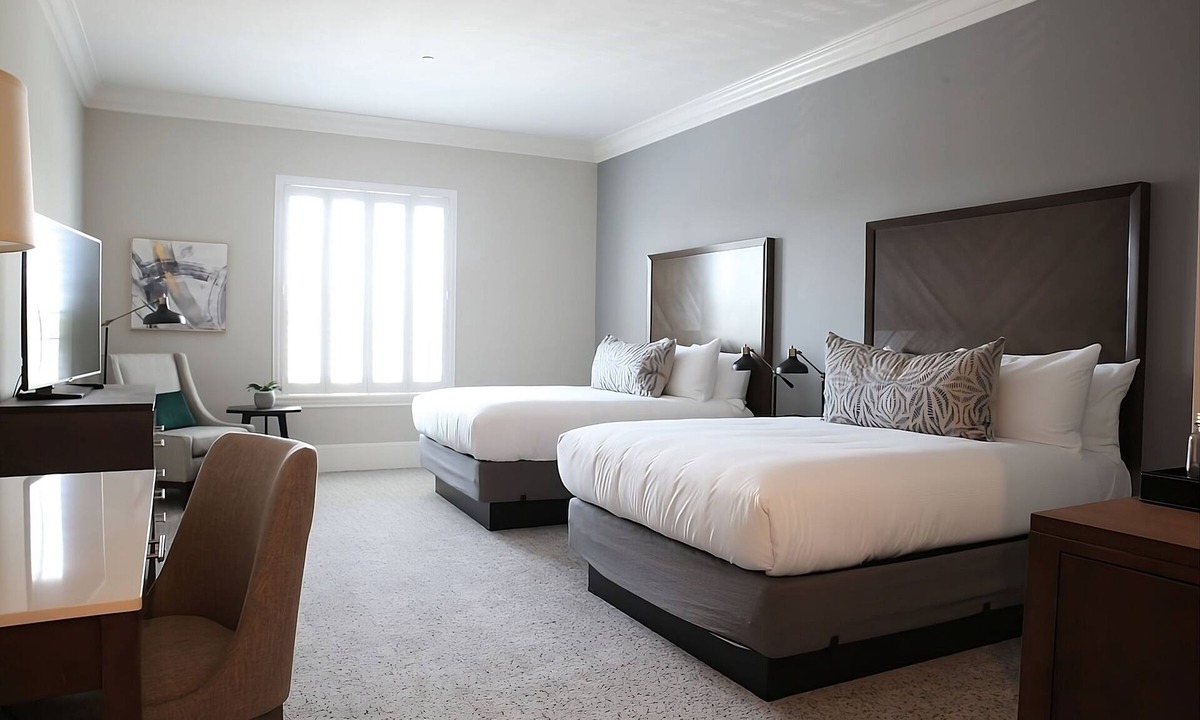 Winters Hotel | Enjoy a Hassle-Free Stay! Four Relaxing Units, Pets are Allowed, Free Parking!