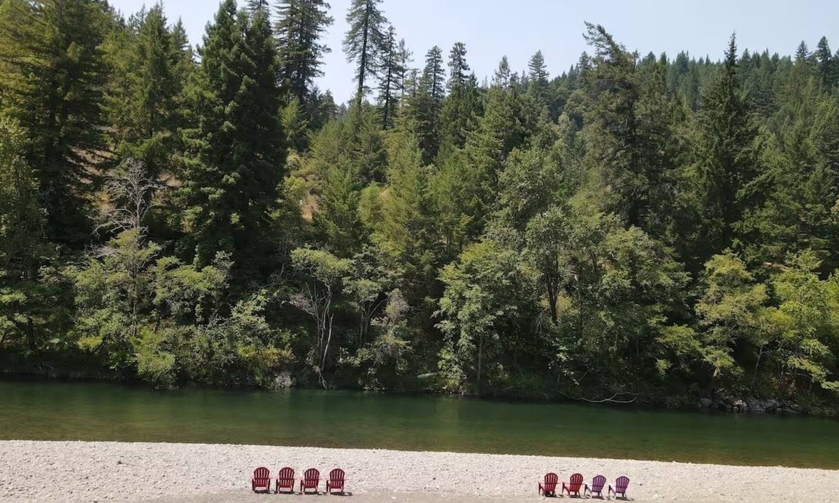 Myers Flat House | Epic Group Getaway, Sleeps 16+ on Eel River & Avenue of the Giants
