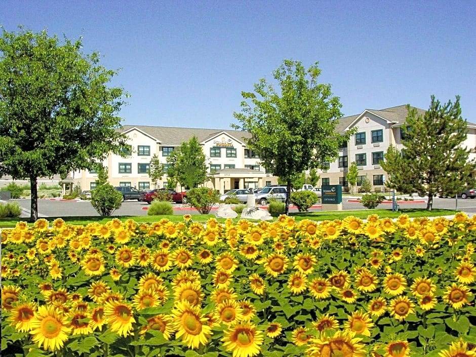 Reno/Tahoe Airport Hotel | Extended Stay America Suites Reno South Meadows