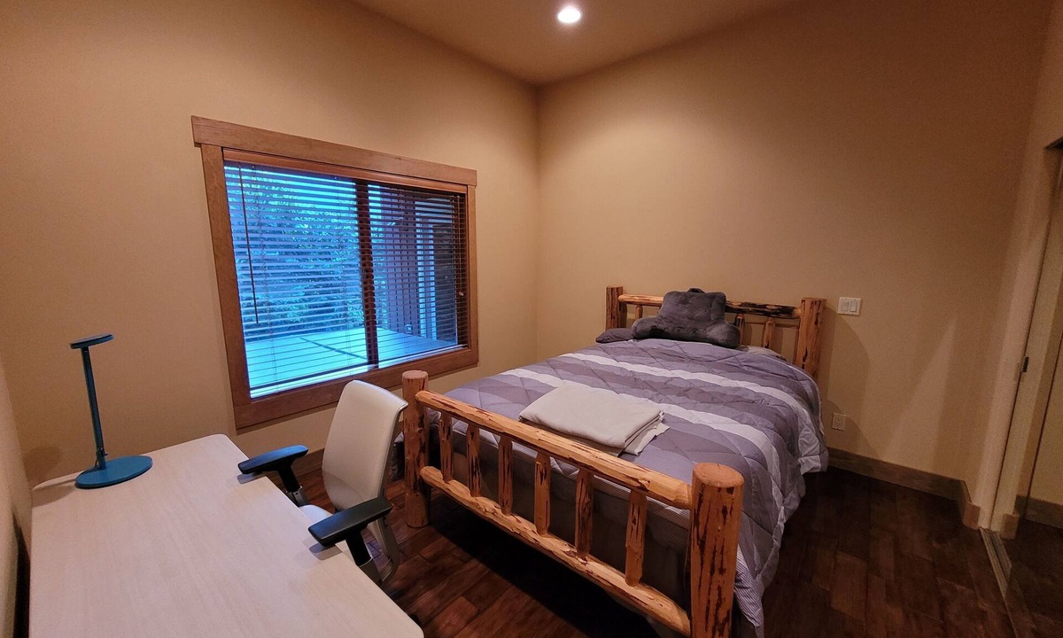 Glacier House | Fantastic Mountain House Near Great Skiing and Hiking
