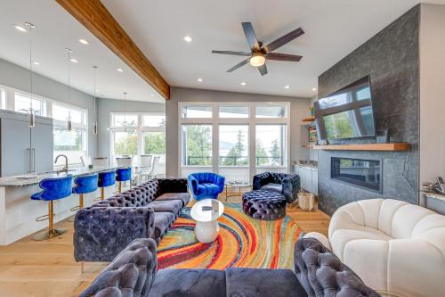 Anacortes House | Fenced Yard, Water & Island Views: Anacortes Home!
